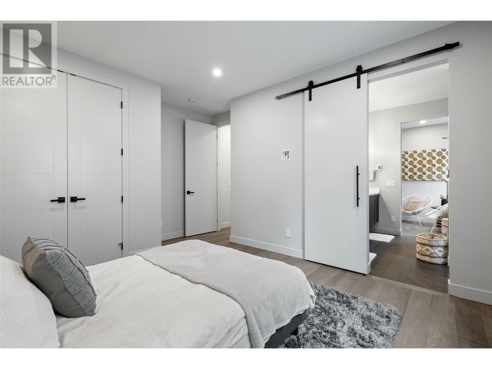 KELOWNA, British Columbia, V4V 1N4, CA, 4 Bedrooms Bedrooms, ,3 BathroomsBathrooms,Residential,For Sale,1859921