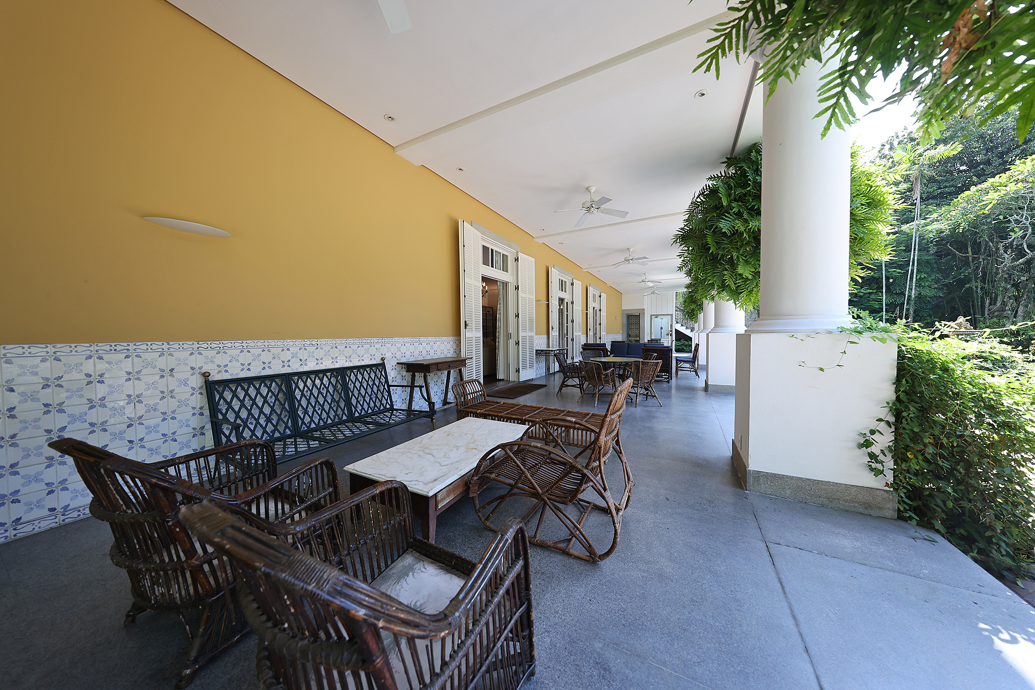  Estate surrounded by greenery with expansive grounds and amenities - 物件實景