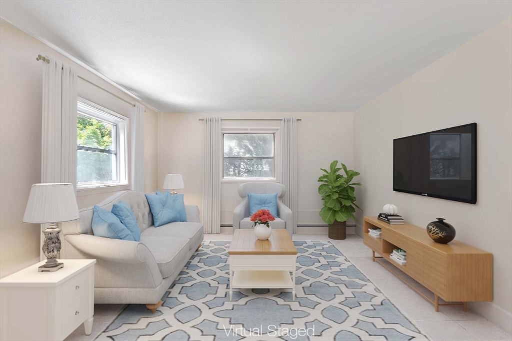 Gloucester, Massachusetts, 01930, United States, 4 Bedrooms Bedrooms, ,2 BathroomsBathrooms,Residential,For Sale,1992887