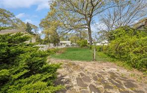 Selden, New York, 11784, United States, 4 Bedrooms Bedrooms, ,2 BathroomsBathrooms,Residential,For Sale,1805349