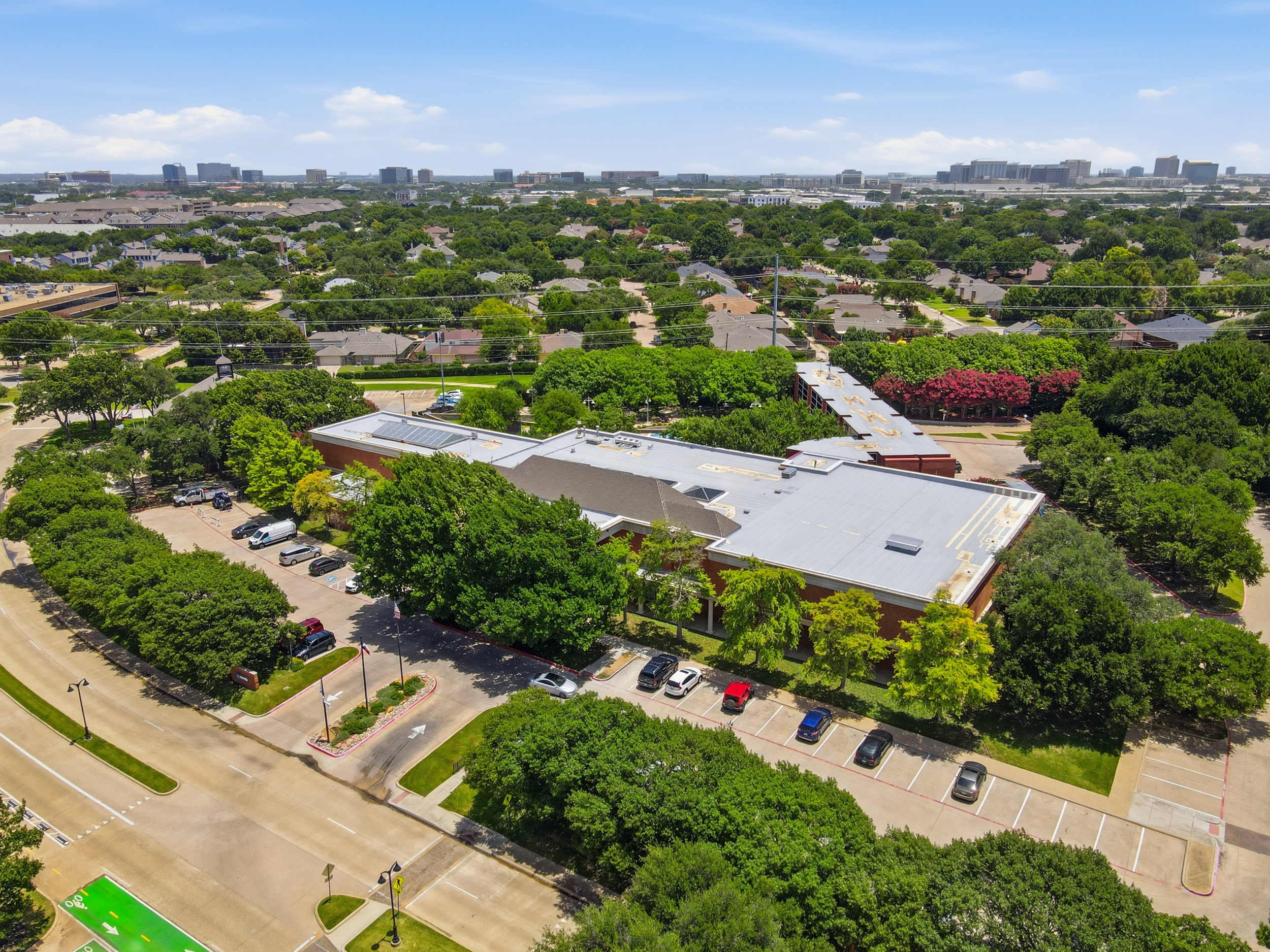  Updated Addison Gem  3 Beds + Game Room  Low-Maintenance Living - 物件實景