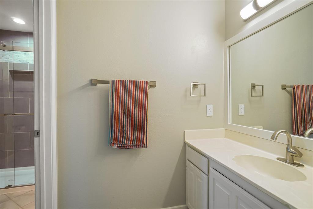 Flower Mound, Texas, 75028, United States, 4 Bedrooms Bedrooms, ,3 BathroomsBathrooms,Residential,For Sale,1981978