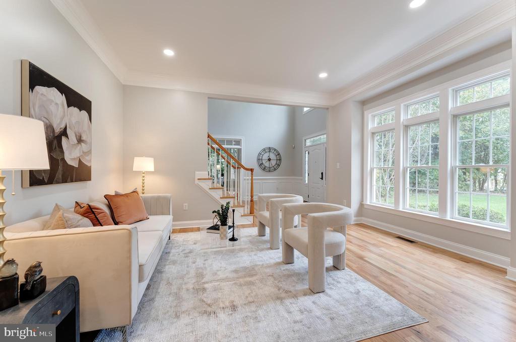 Fairfax, Virginia, 22033, United States, 6 Bedrooms Bedrooms, ,6 BathroomsBathrooms,Residential,For Sale,1973786