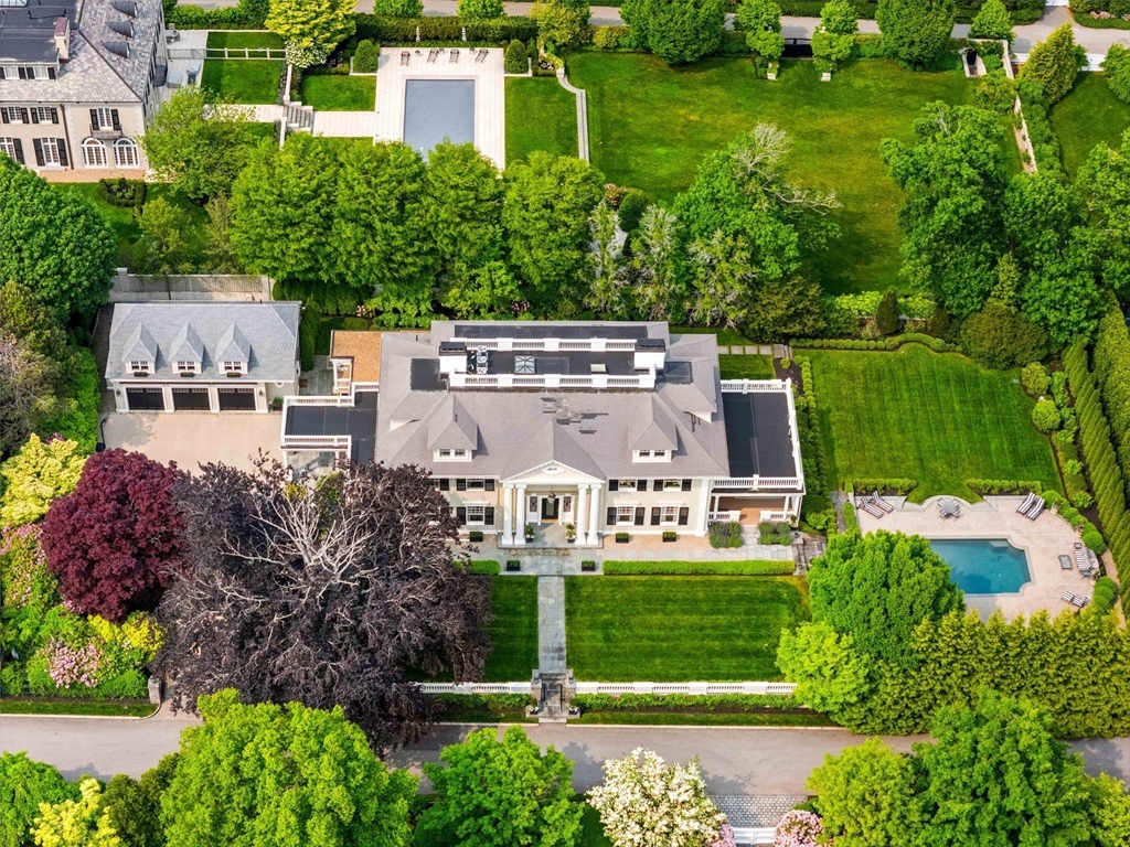Manchester, Massachusetts, 01944, United States, 7 Bedrooms Bedrooms, ,9 BathroomsBathrooms,Residential,For Sale,1856363
