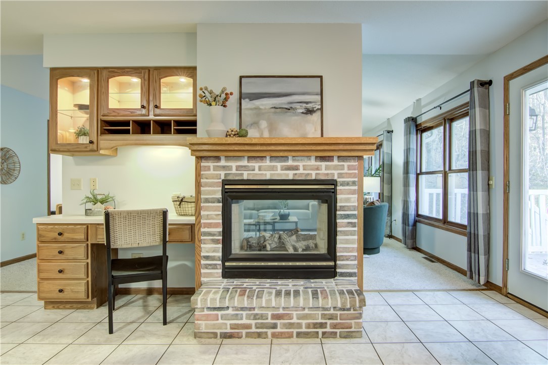 Eau Claire, Wisconsin, 54703, United States, 4 Bedrooms Bedrooms, ,3 BathroomsBathrooms,Residential,For Sale,1992439