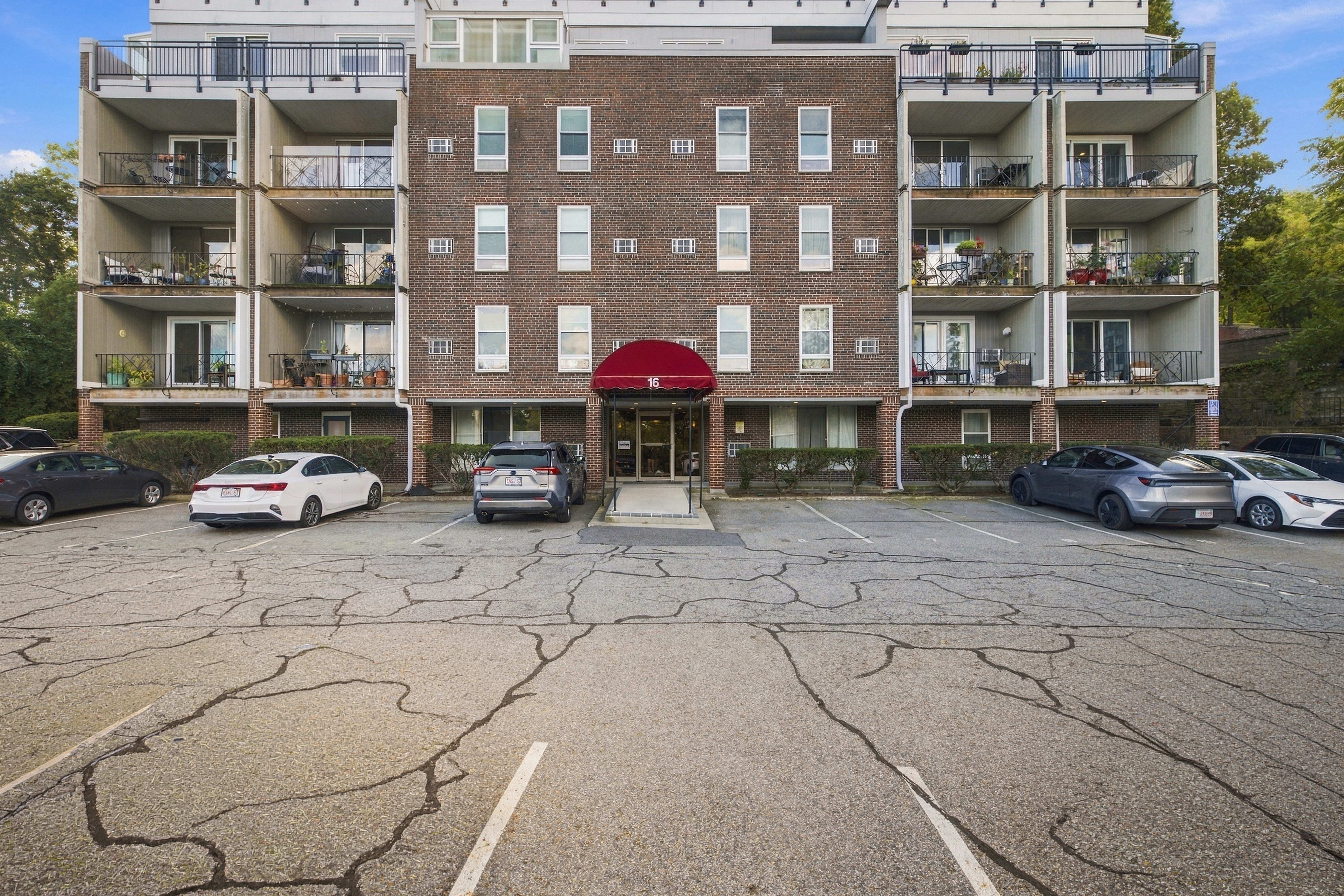 16 Addington- Unit 21, Brookline, MA, 02445 - 物件實景