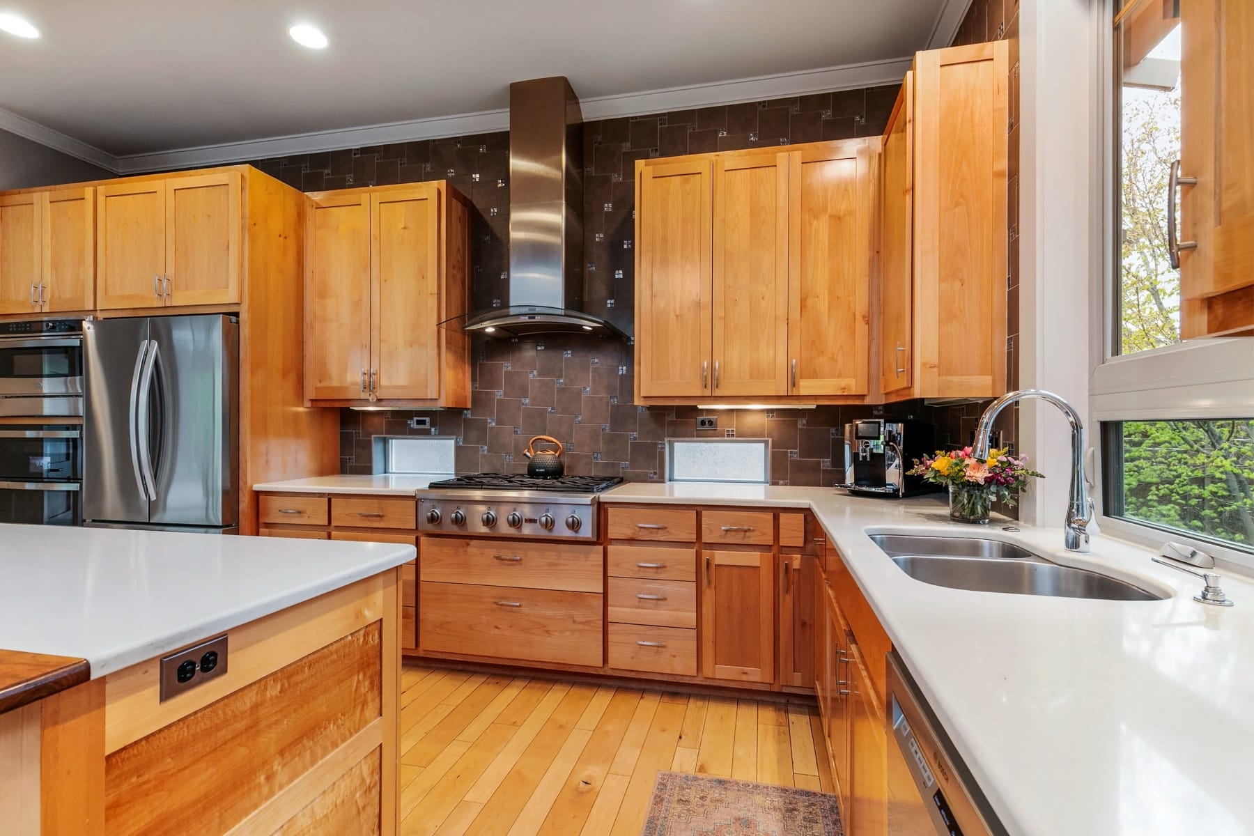  691 NW Yosemite Drive Bend, OR 97703 - 物件實景