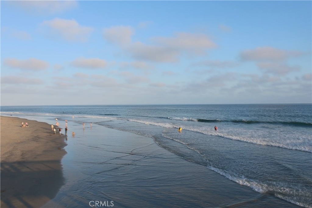 Newport Beach, California, 92660, United States, 2 Bedrooms Bedrooms, ,2 BathroomsBathrooms,Residential,For Sale,1988244