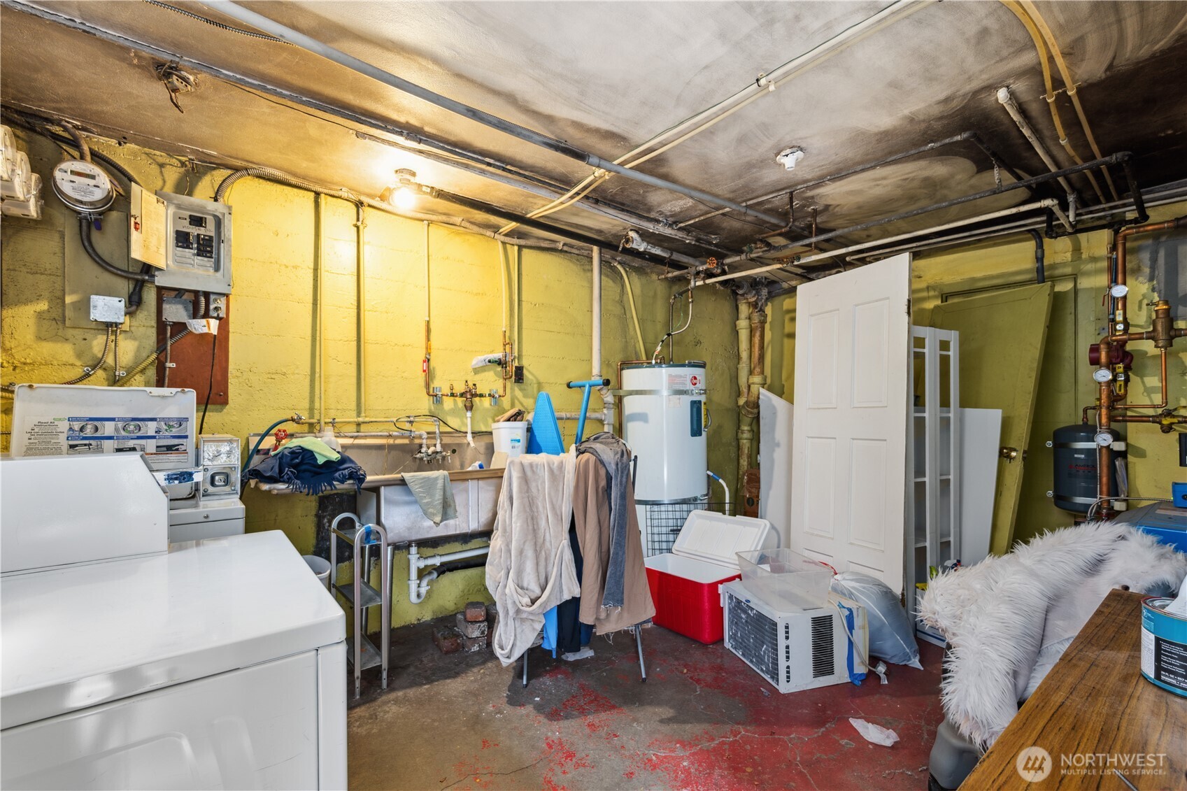 Seattle, Washington, 98105, United States, ,Residential,For Sale,1896313