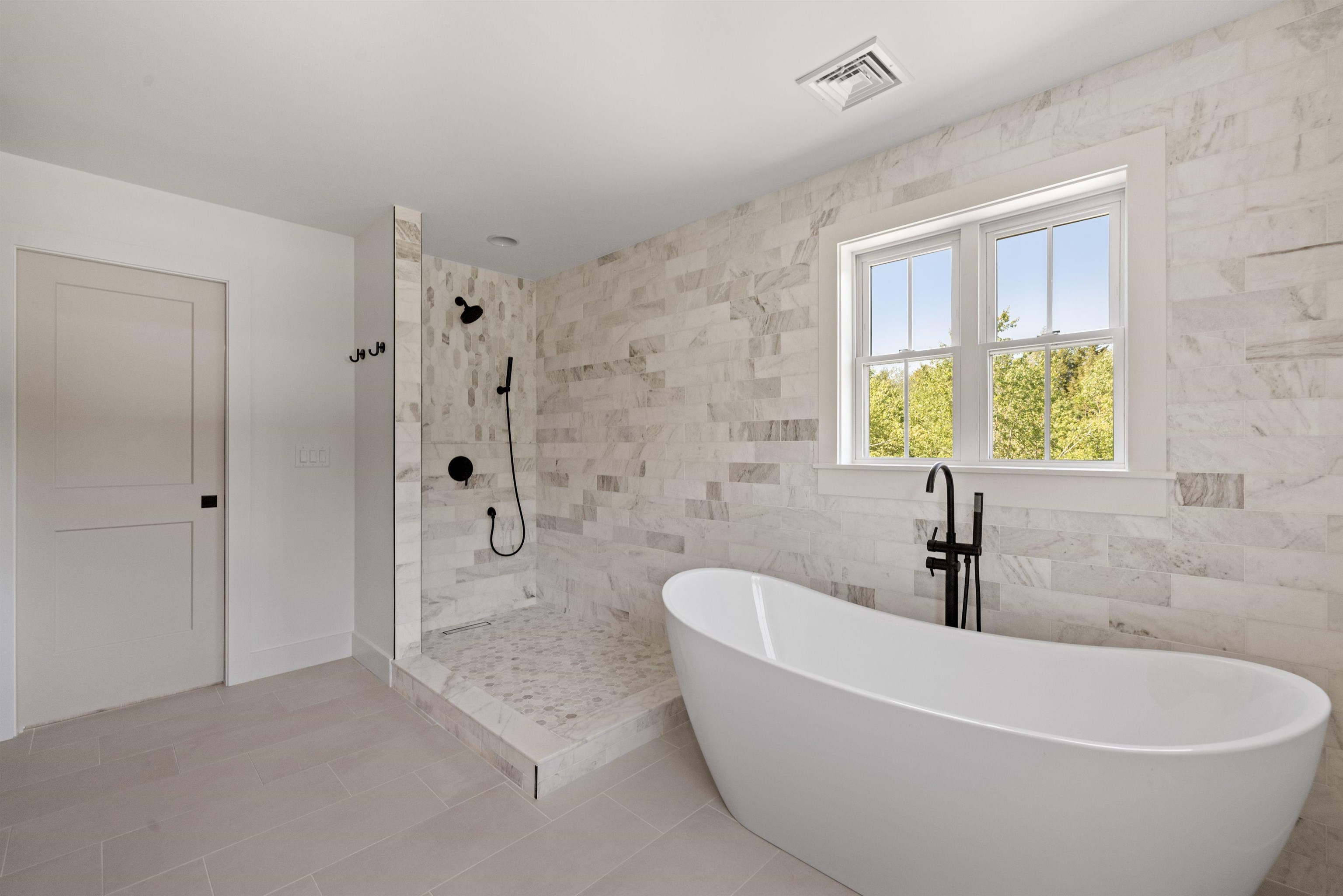 Sunapee, New Hampshire, 03782, United States, 4 Bedrooms Bedrooms, ,3 BathroomsBathrooms,Residential,For Sale,1918576