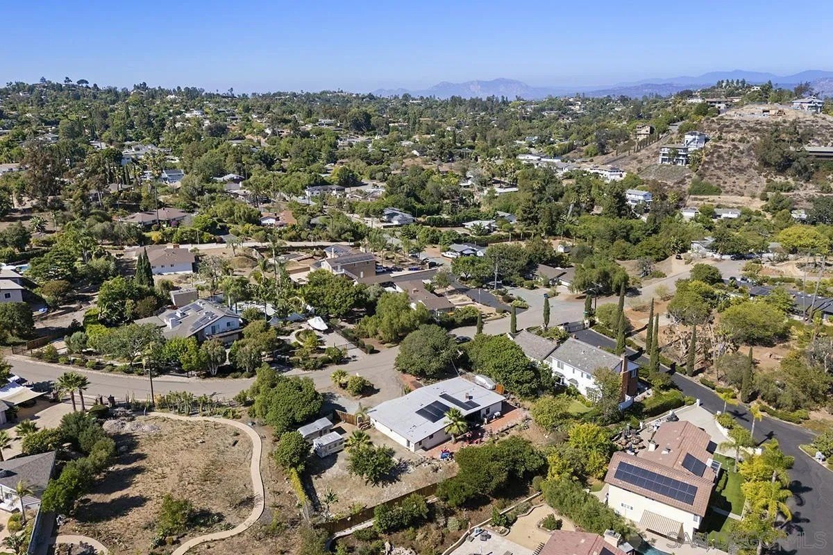 La Mesa, California, 91941, United States, 3 Bedrooms Bedrooms, ,4 BathroomsBathrooms,Residential,For Sale,1911905