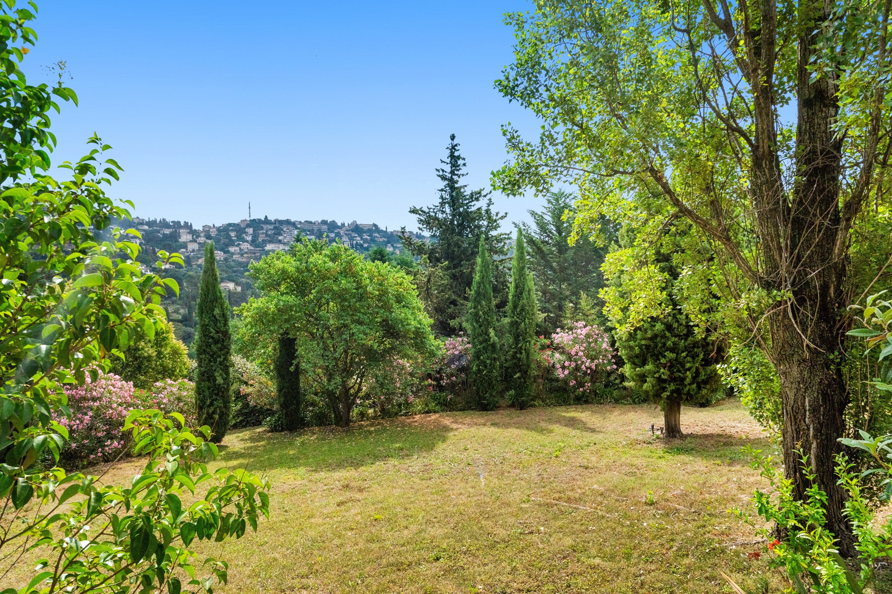  Florentine-style villa with guest house and pool in Grasse Saint-François - 物件實景