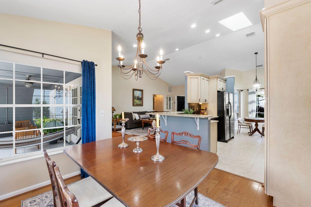 Wellington, Florida, 33414, United States, 2 Bedrooms Bedrooms, ,2 BathroomsBathrooms,Residential,For Sale,1892262
