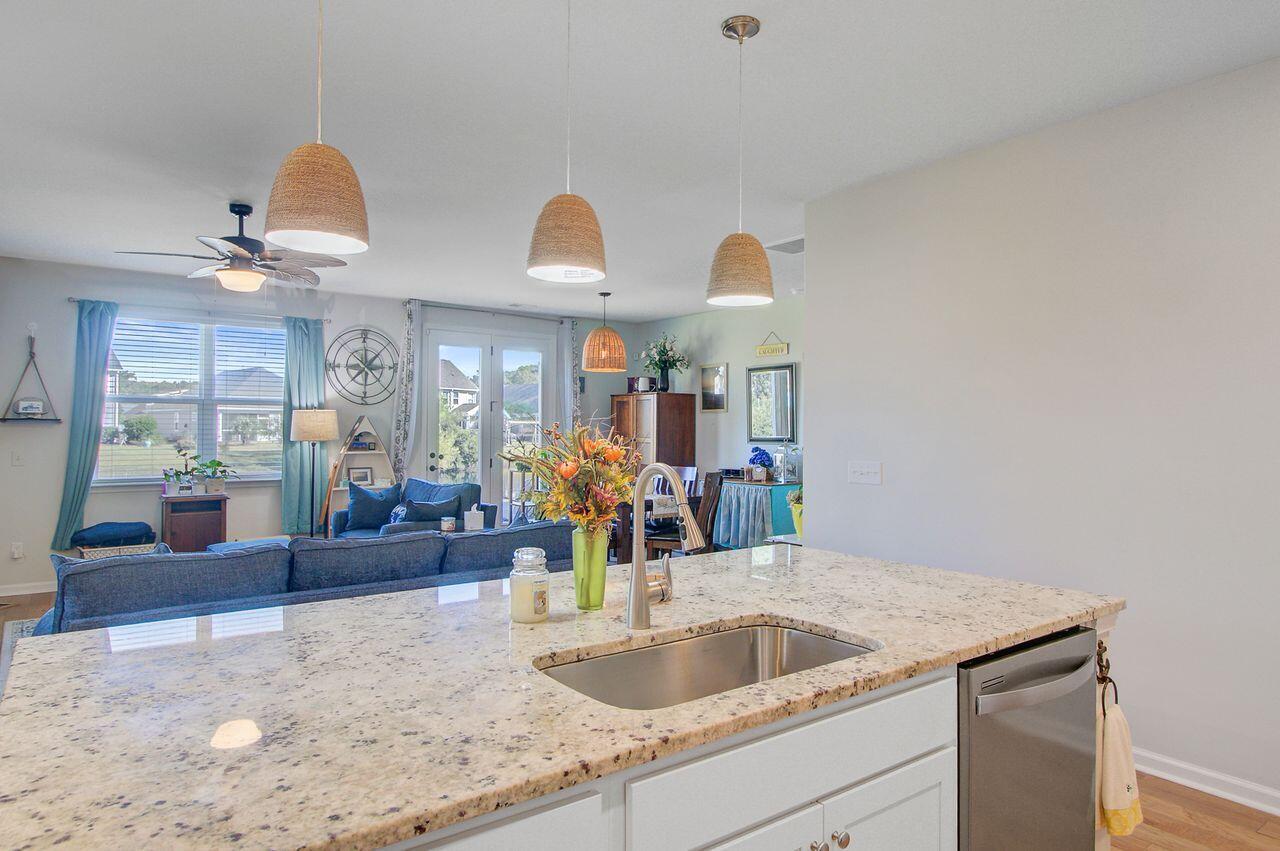 Johns Island, South Carolina, 29455, United States, 4 Bedrooms Bedrooms, ,2 BathroomsBathrooms,Residential,For Sale,1967653