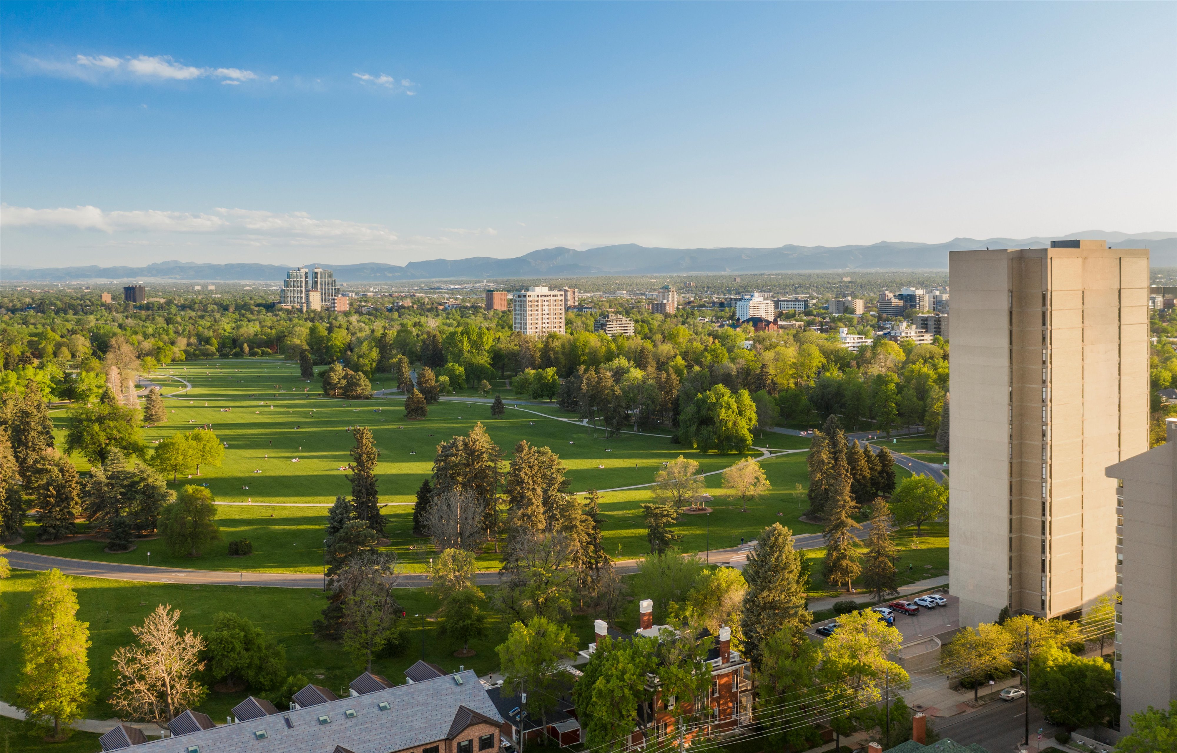 Easy living at Denver’s most iconic mid-century building - 物件實景