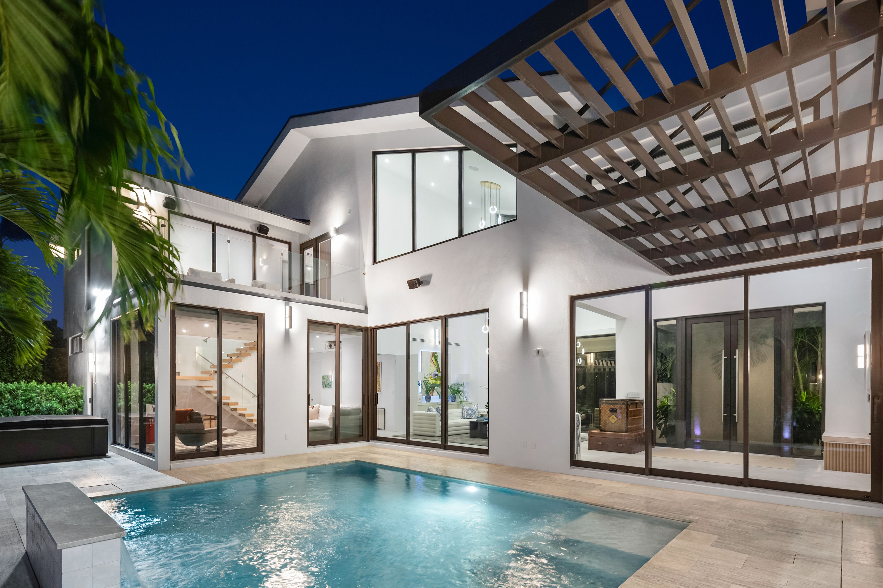  4444 Washington Road - 物件實景