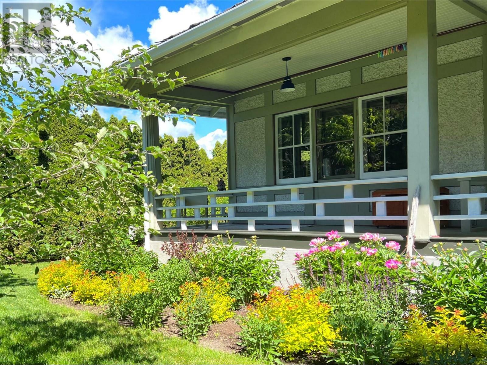 VERNON, British Columbia, V1T 9C6, CA, 4 Bedrooms Bedrooms, ,2 BathroomsBathrooms,Residential,For Sale,1837147