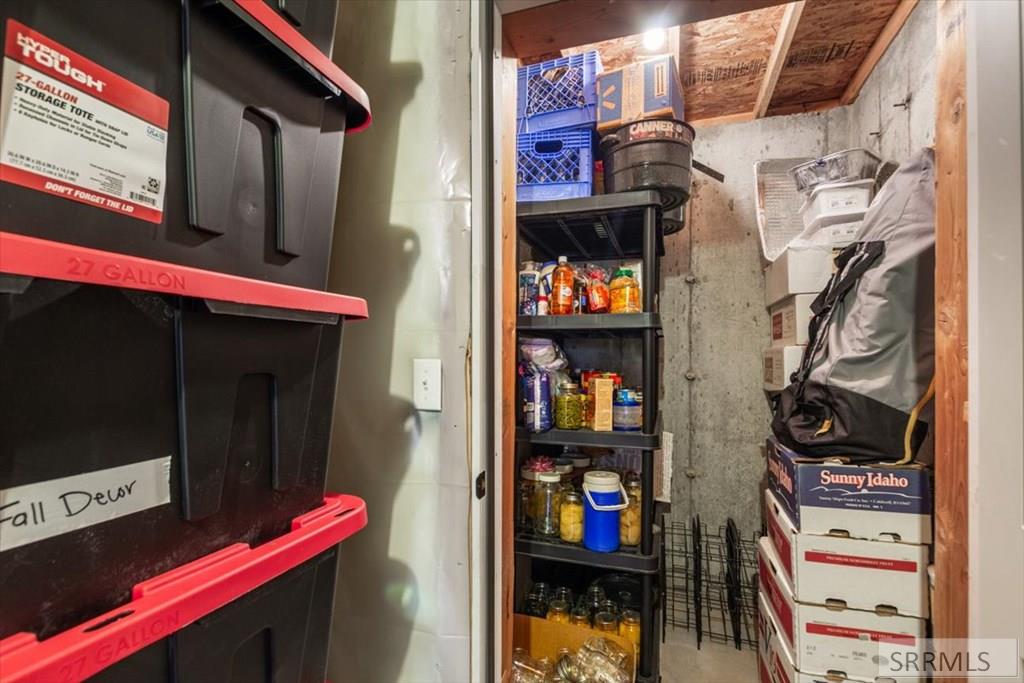 REXBURG, Idaho, 83440, United States, 4 Bedrooms Bedrooms, ,2 BathroomsBathrooms,Residential,For Sale,2007483