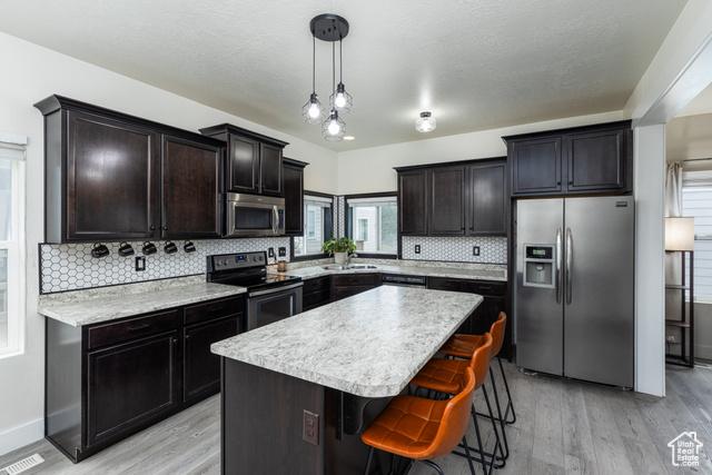 Bluffdale, Utah, 84065, United States, 4 Bedrooms Bedrooms, ,4 BathroomsBathrooms,Residential,For Sale,1928553