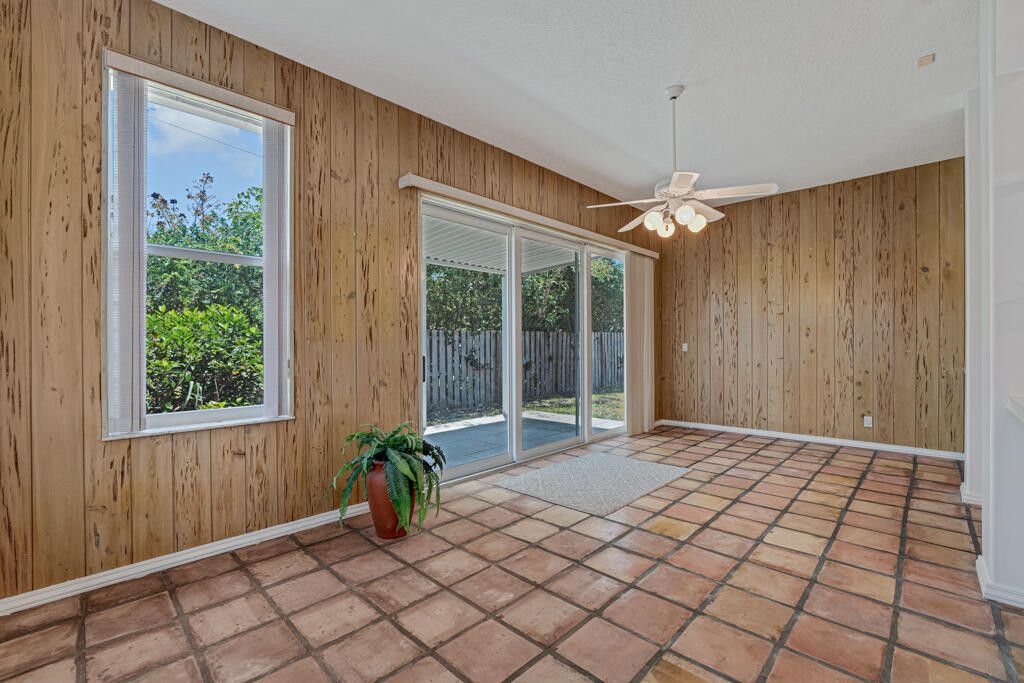 Lake Worth, Florida, 33461, United States, 3 Bedrooms Bedrooms, ,2 BathroomsBathrooms,Residential,For Sale,1980567