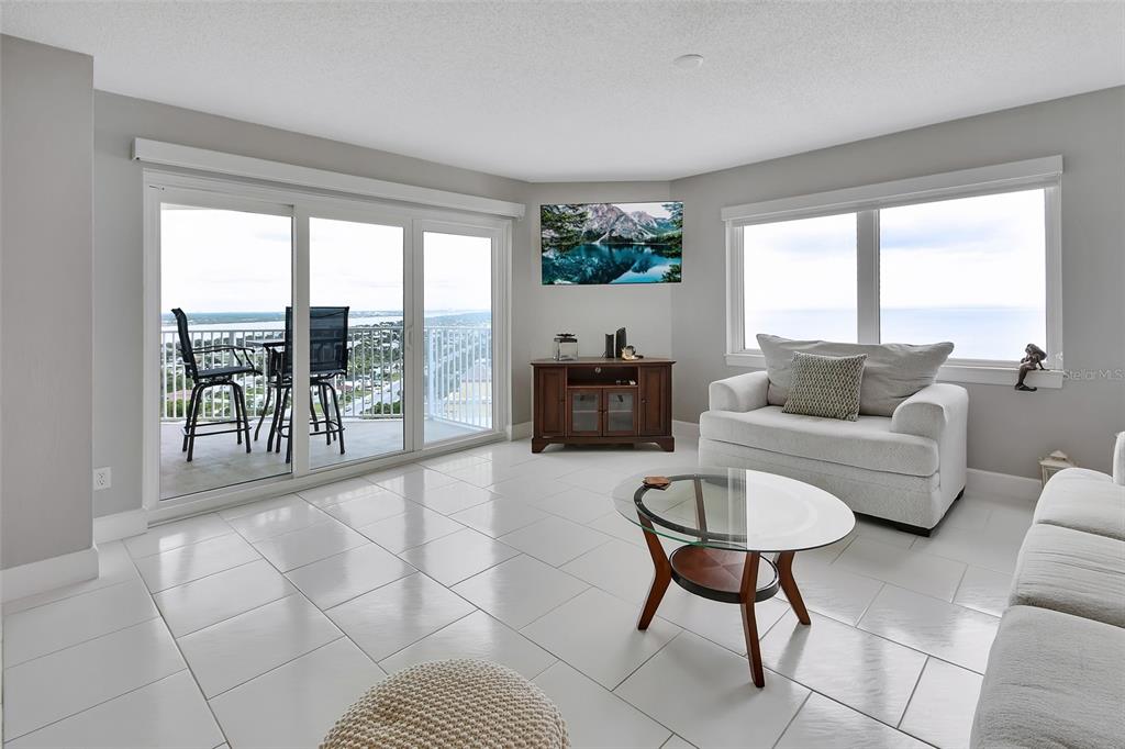 Daytona Beach Shores, Florida, 32118, United States, 2 Bedrooms Bedrooms, ,2 BathroomsBathrooms,Residential,For Sale,1906668