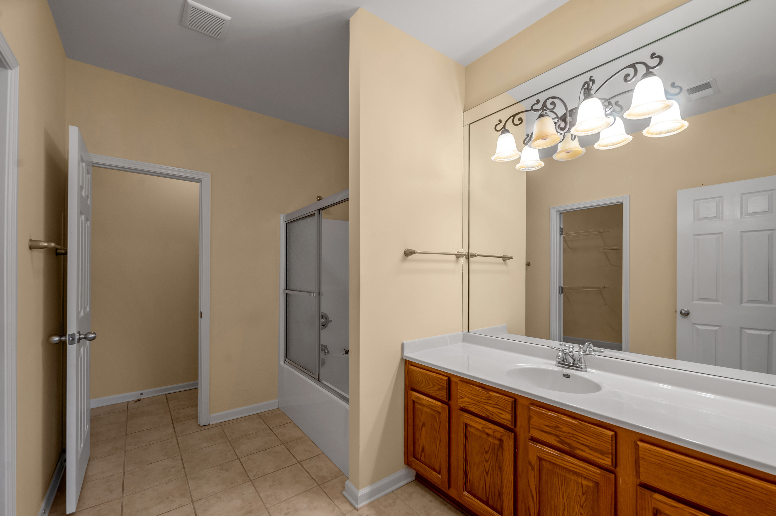  520 Madison Point Drive - 物件實景