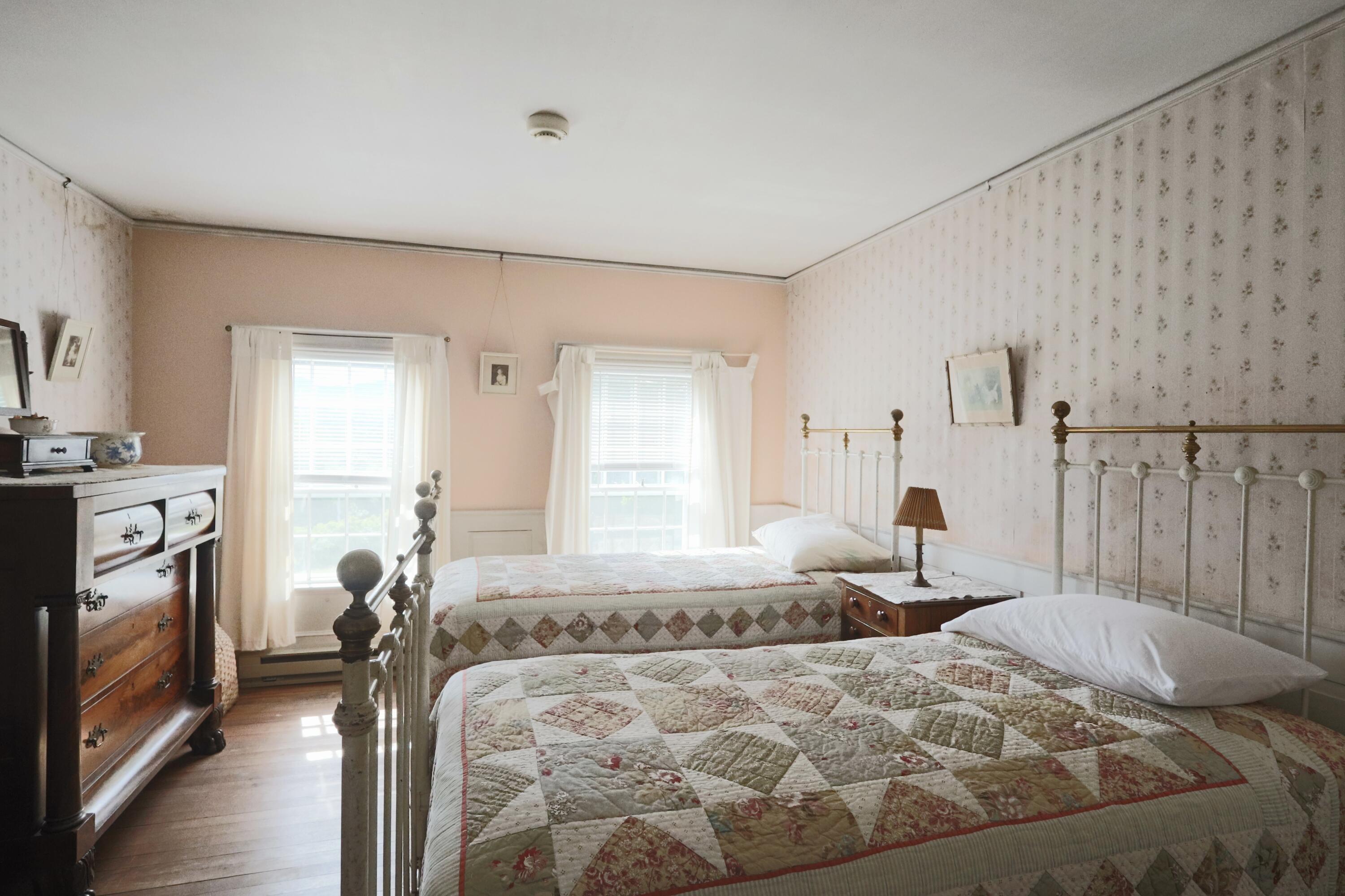 Andover, Maine, 04226, United States, 20 Bedrooms Bedrooms, ,7 BathroomsBathrooms,Residential,For Sale,1903691