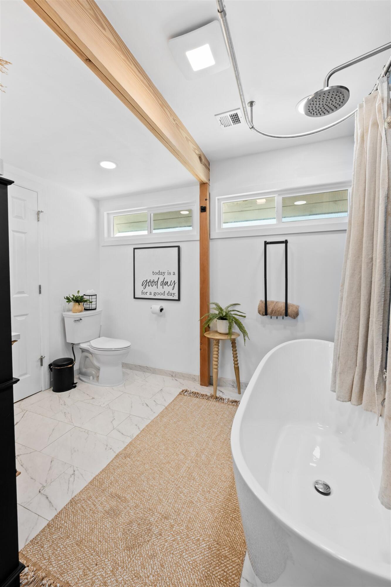 MARATHON, Florida, 33050, United States, 2 Bedrooms Bedrooms, ,2 BathroomsBathrooms,Residential,For Sale,2000916