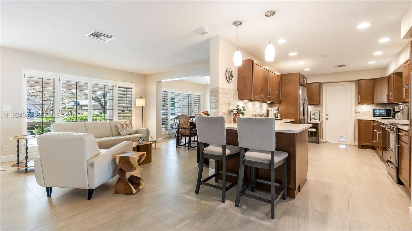 Hollywood, Florida, 33021, United States, 3 Bedrooms Bedrooms, ,2 BathroomsBathrooms,Residential,For Sale,2001683