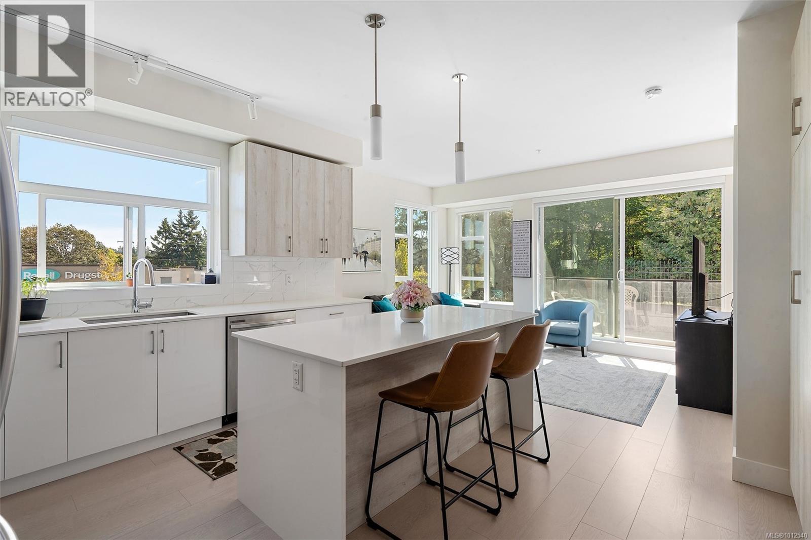 VIEW ROYAL, British Columbia, V9A 2P8, CA, 2 Bedrooms Bedrooms, ,2 BathroomsBathrooms,Residential,For Sale,1949465