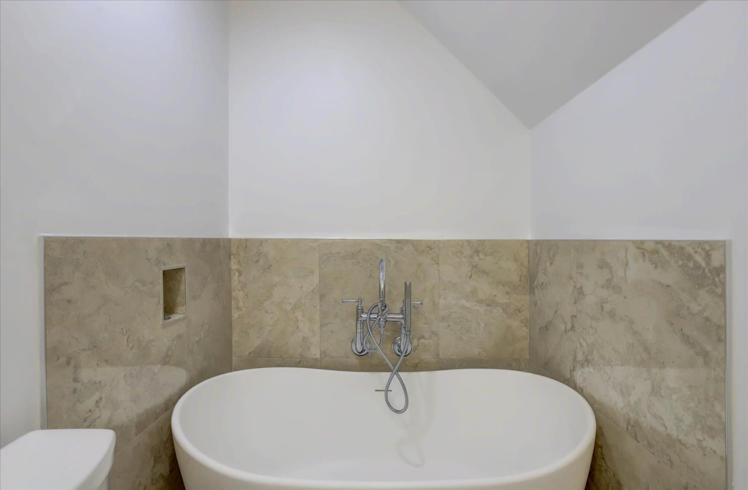 Nevada City, California, 95959, United States, 3 Bedrooms Bedrooms, ,4 BathroomsBathrooms,Residential,For Sale,1974828