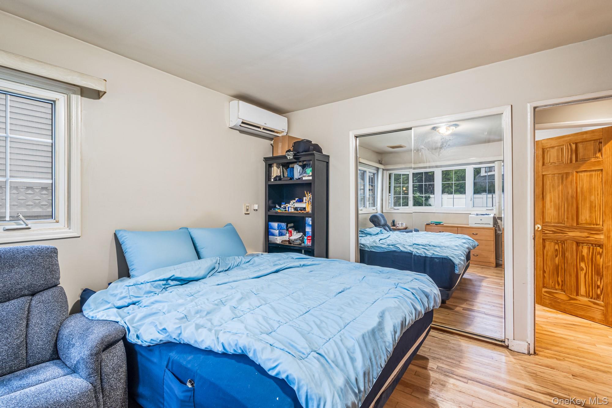  27-22 Bayside Lane, Flushing, NY, 11358 - 物件實景