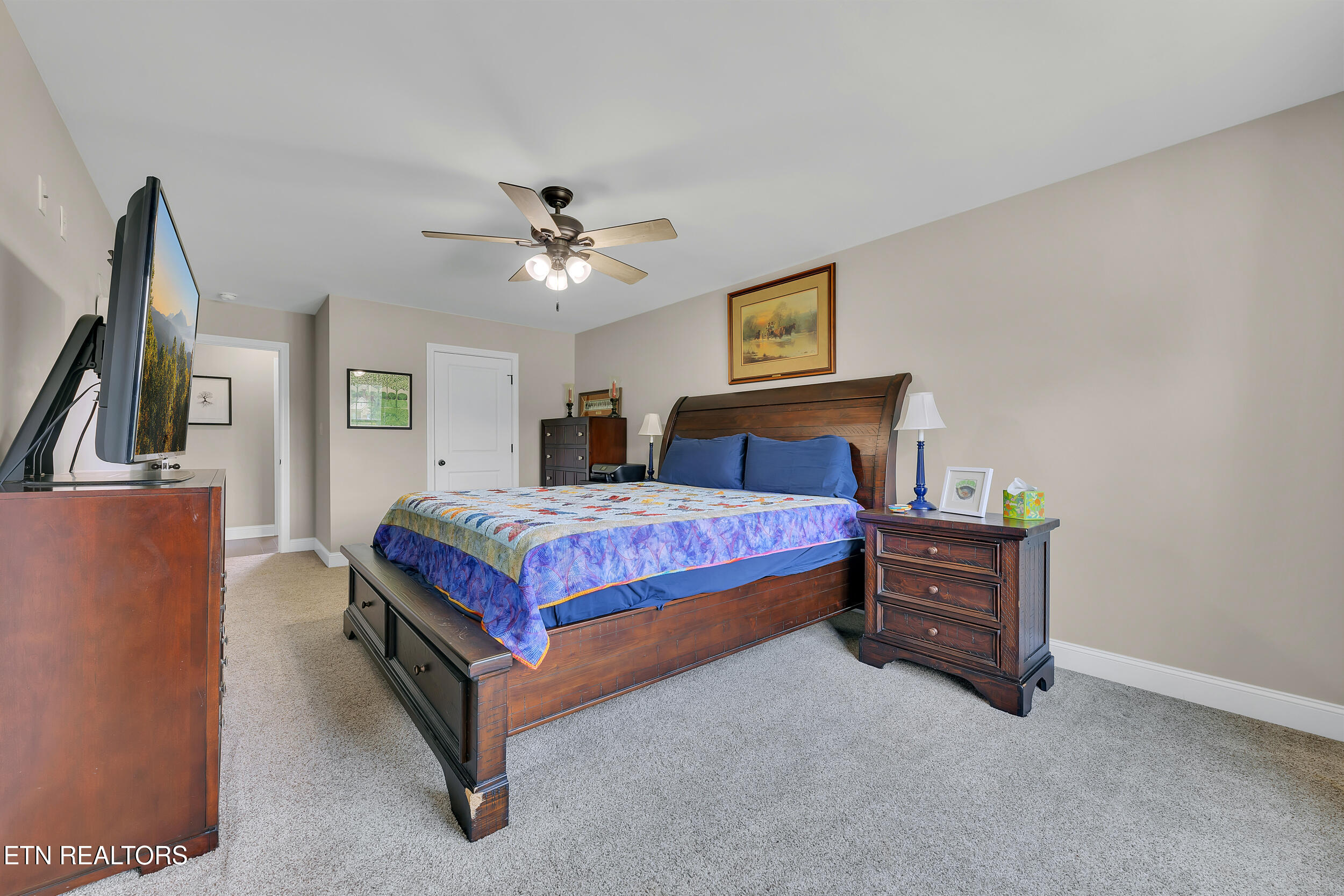 Sevierville, Tennessee, 37876, United States, 5 Bedrooms Bedrooms, ,4 BathroomsBathrooms,Residential,For Sale,1930637