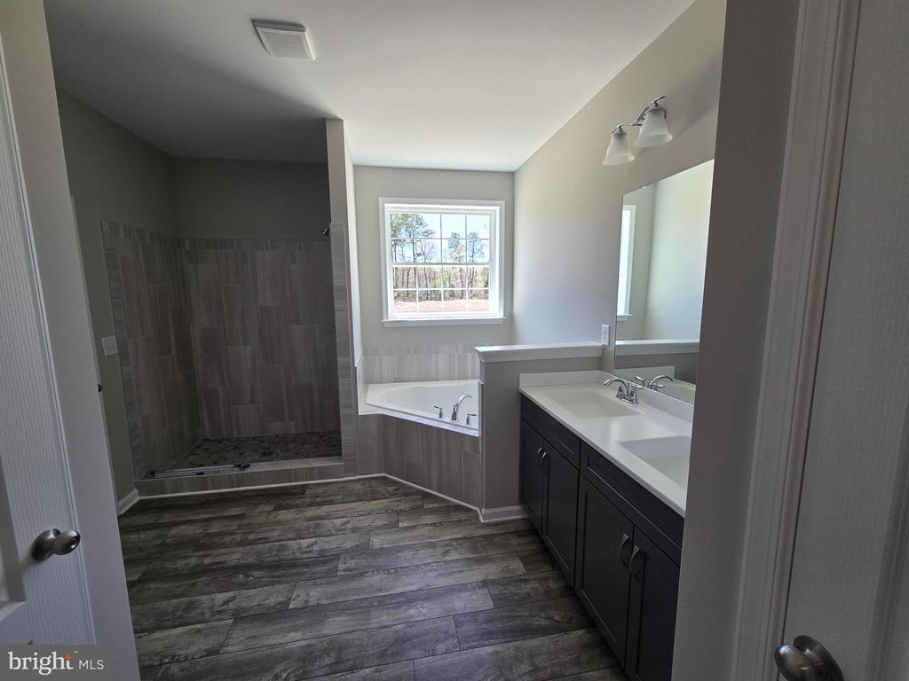 GEORGETOWN, Delaware, 19947, United States, 3 Bedrooms Bedrooms, ,3 BathroomsBathrooms,Residential,For Sale,1916108
