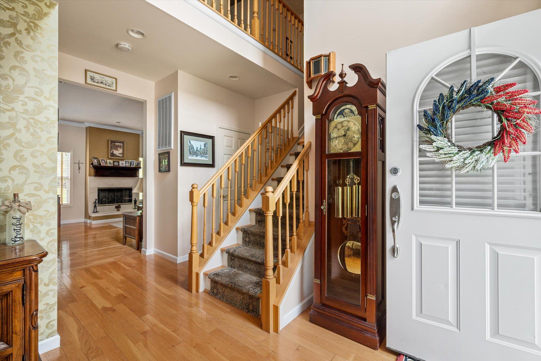 Kings Park, New York, 11754, United States, 3 Bedrooms Bedrooms, ,3 BathroomsBathrooms,Residential,For Sale,1827853