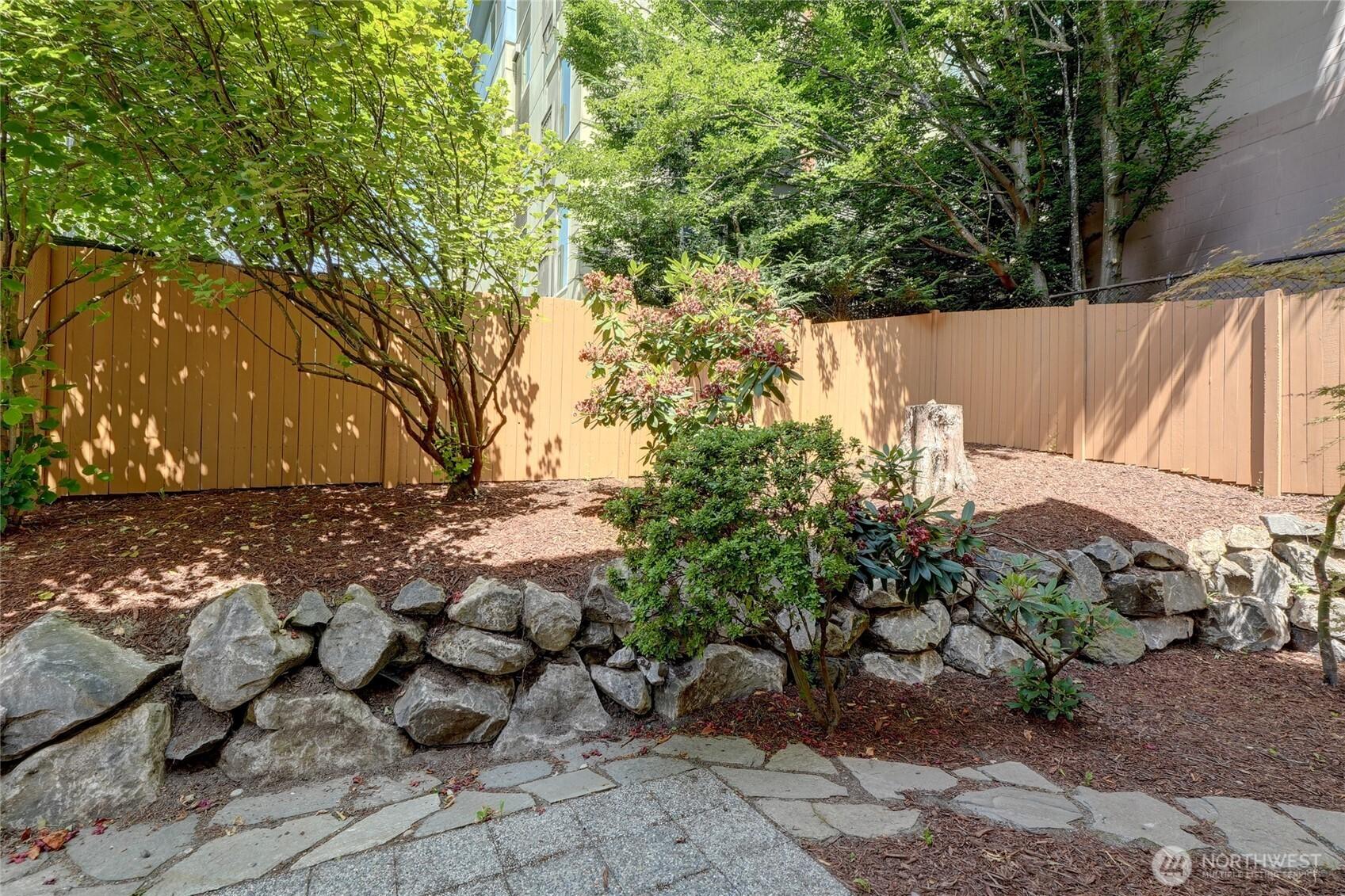 SEATTLE, Washington, 98133, United States, 3 Bedrooms Bedrooms, ,3 BathroomsBathrooms,Residential,For Sale,1890741