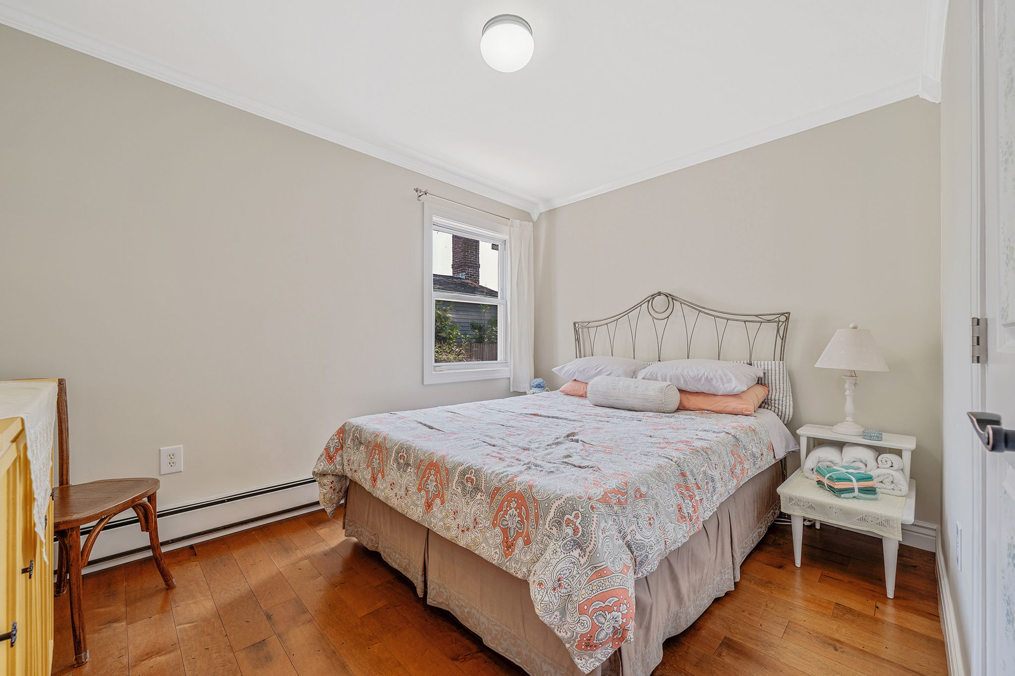 Babylon, New York, 11702, United States, 4 Bedrooms Bedrooms, ,2 BathroomsBathrooms,Residential,For Sale,1905620
