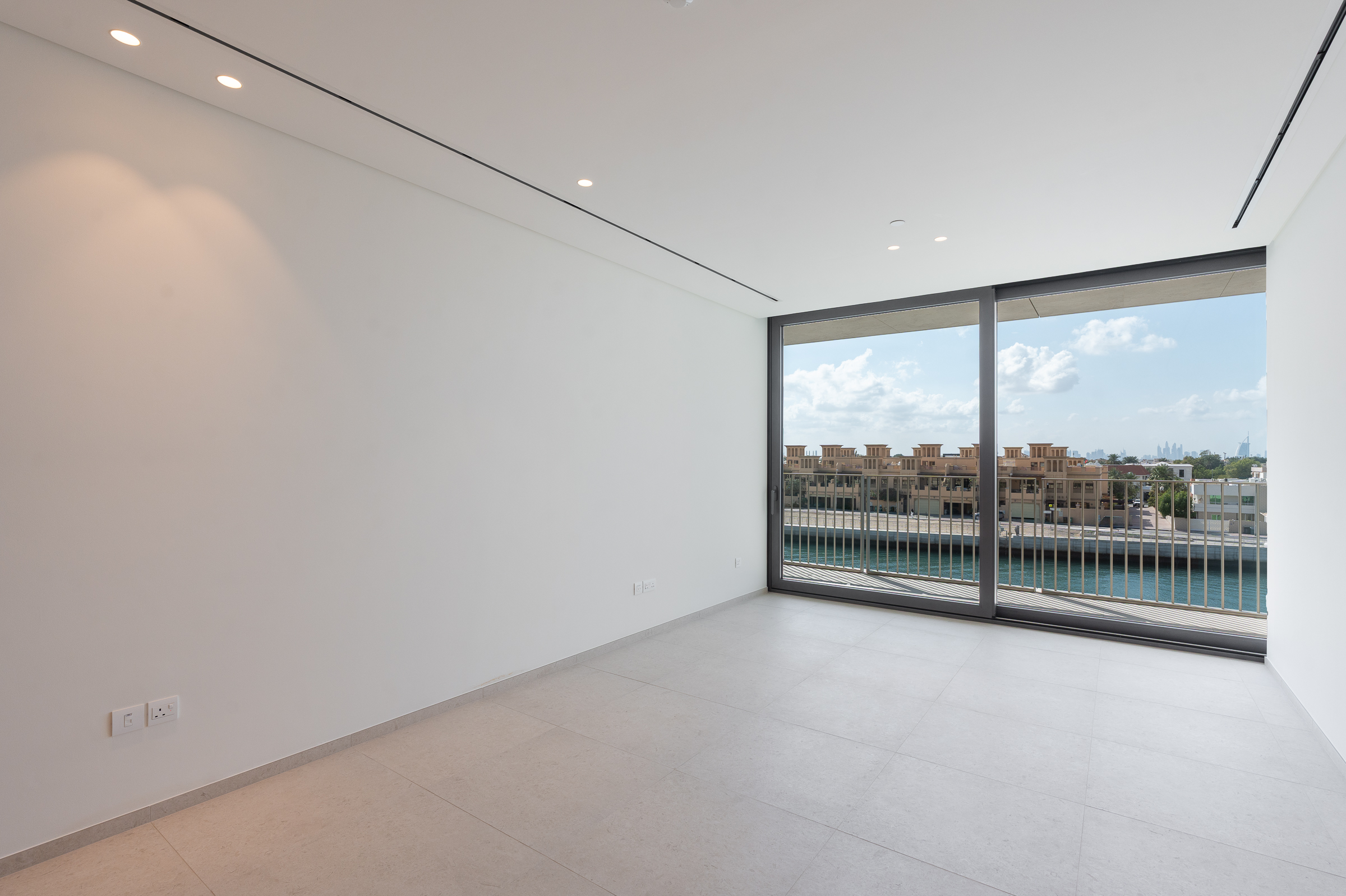 Exclusive Resale Apartment with Canal Views - 物件實景
