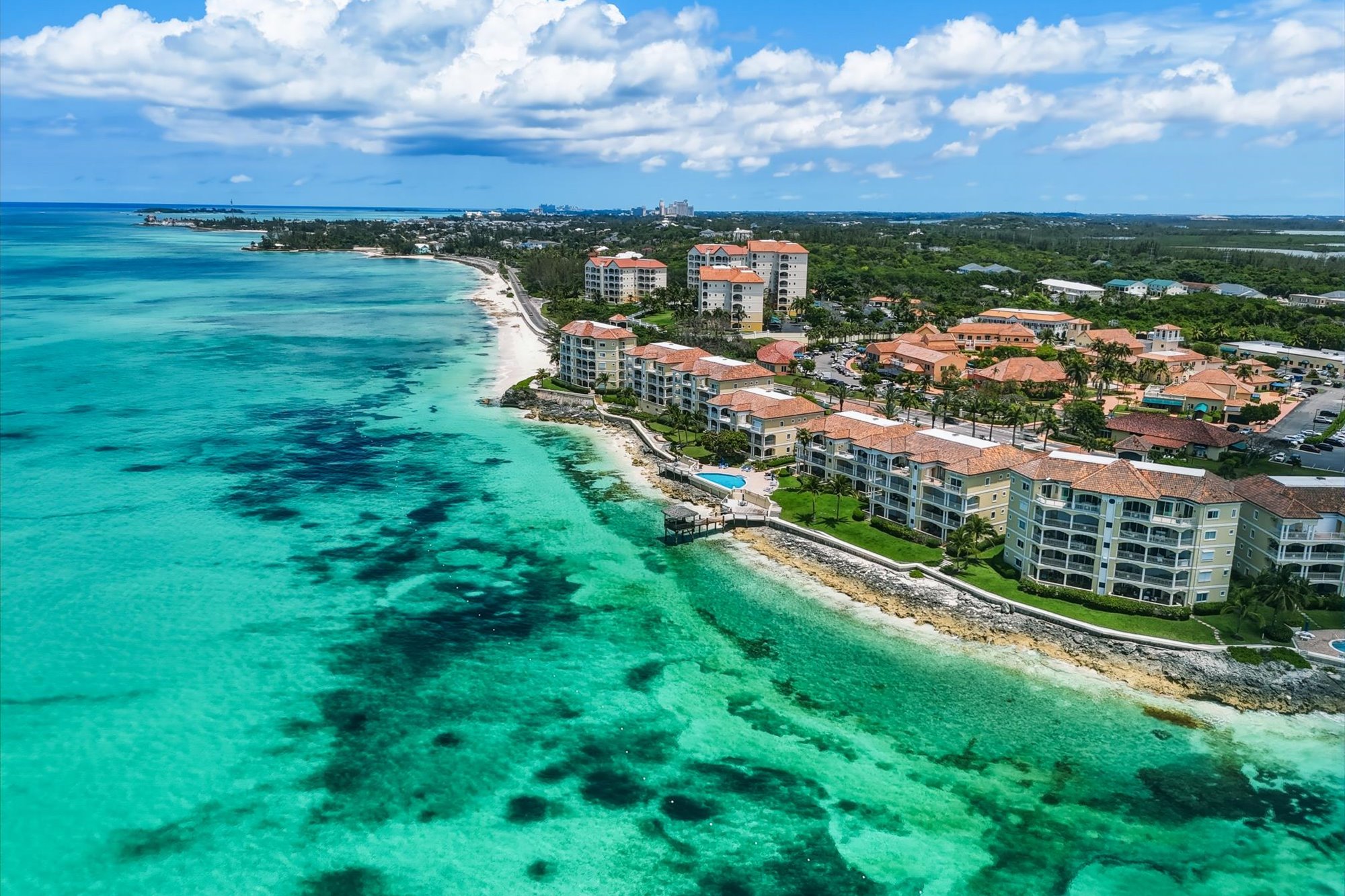  Unit 6D, Caves Point Condominiums - 物件實景