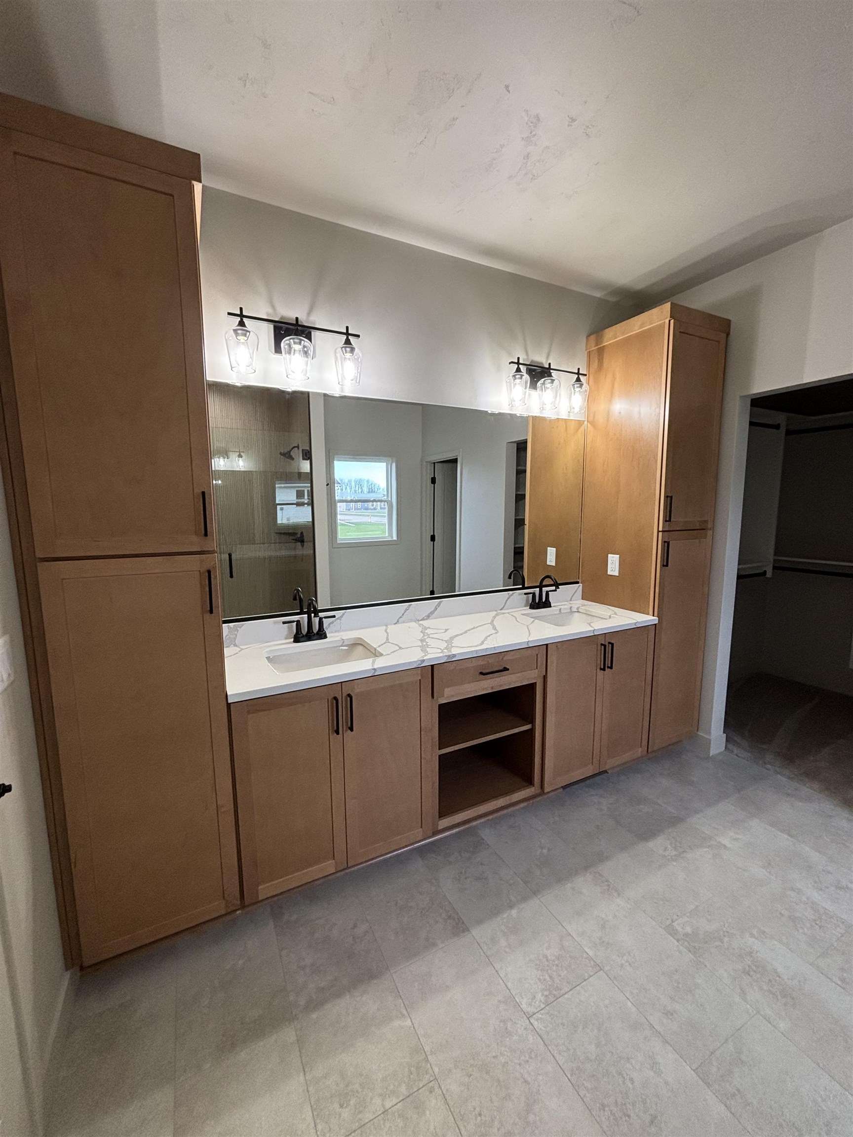 Menasha, Wisconsin, 54952, United States, 3 Bedrooms Bedrooms, ,2 BathroomsBathrooms,Residential,For Sale,1983684