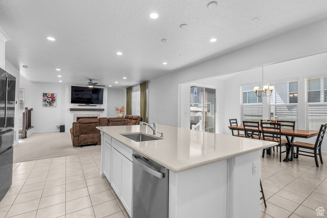 Saratoga Springs, Utah, 84045, United States, 4 Bedrooms Bedrooms, ,3 BathroomsBathrooms,Residential,For Sale,1927237