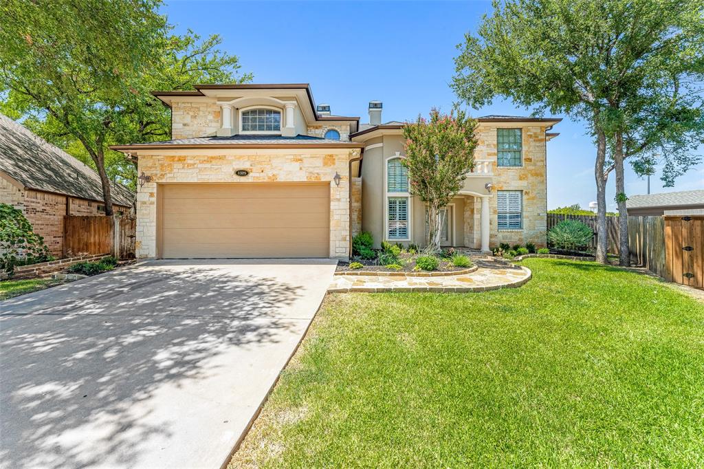 Granbury, Texas, 76048, United States, 4 Bedrooms Bedrooms, ,3 BathroomsBathrooms,Residential,For Sale,1978799