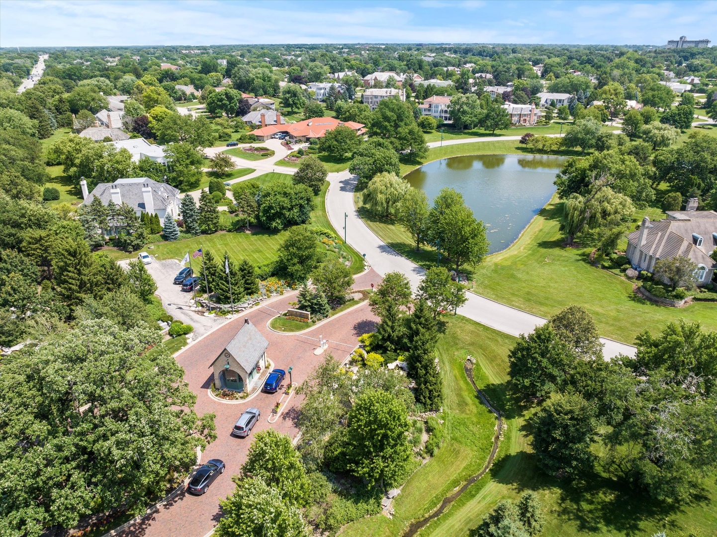Oak Brook, Illinois, 60523, United States, 5 Bedrooms Bedrooms, ,6 BathroomsBathrooms,Residential,For Sale,1903537