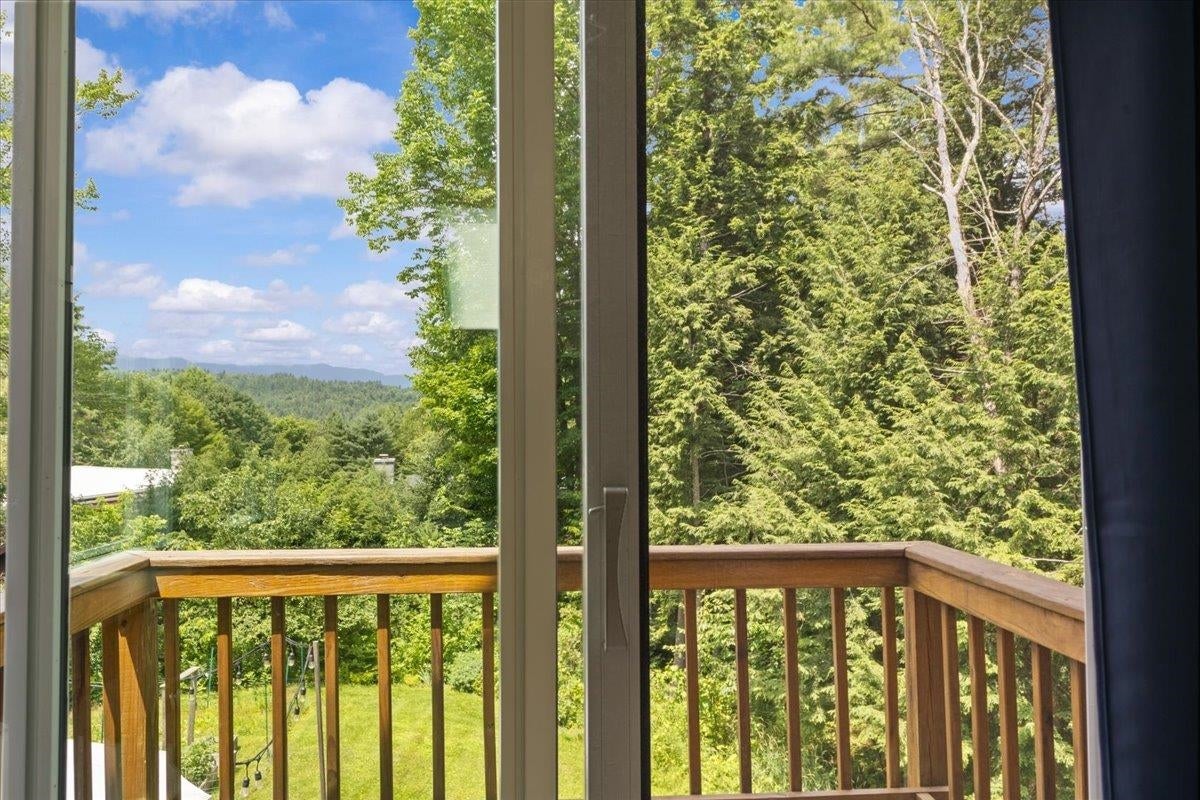 Stowe, Vermont, 05672, United States, 2 Bedrooms Bedrooms, ,1 BathroomBathrooms,Residential,For Sale,1908811
