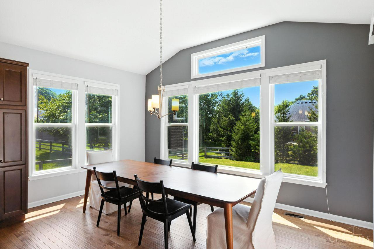 Loveland, Ohio, 45140, United States, 4 Bedrooms Bedrooms, ,4 BathroomsBathrooms,Residential,For Sale,1901126