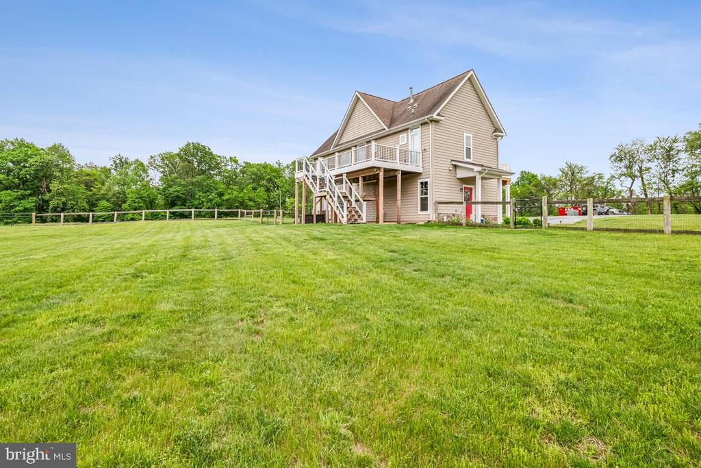 Hillsboro, Virginia, 20132, United States, 2 Bedrooms Bedrooms, ,2 BathroomsBathrooms,Residential,For Sale,1798286