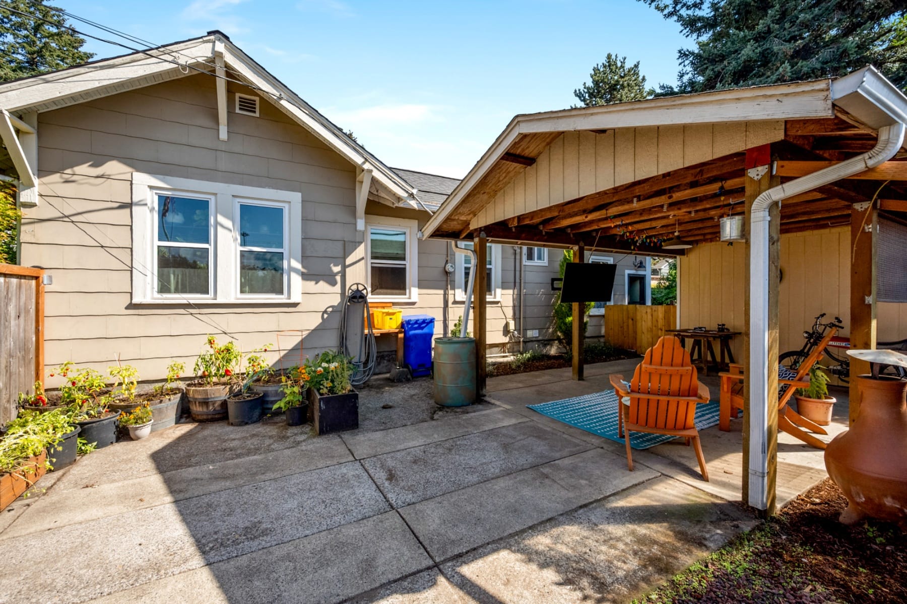  8250 NE BRAZEE ST Portland, OR 97220 - 物件實景