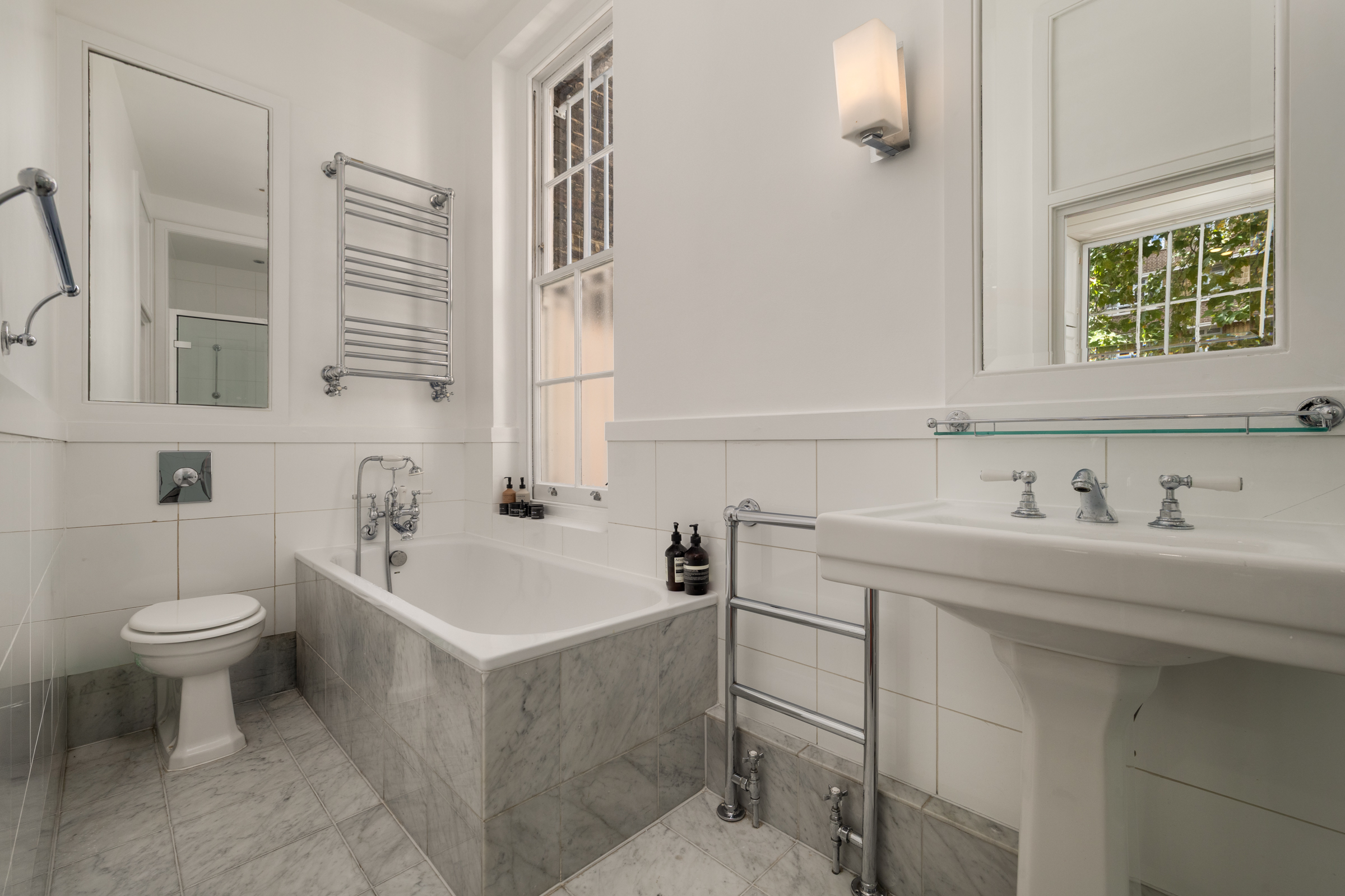  A Light-Filled Four-Bedroom Period Home Moments from Hyde Park - 物件實景
