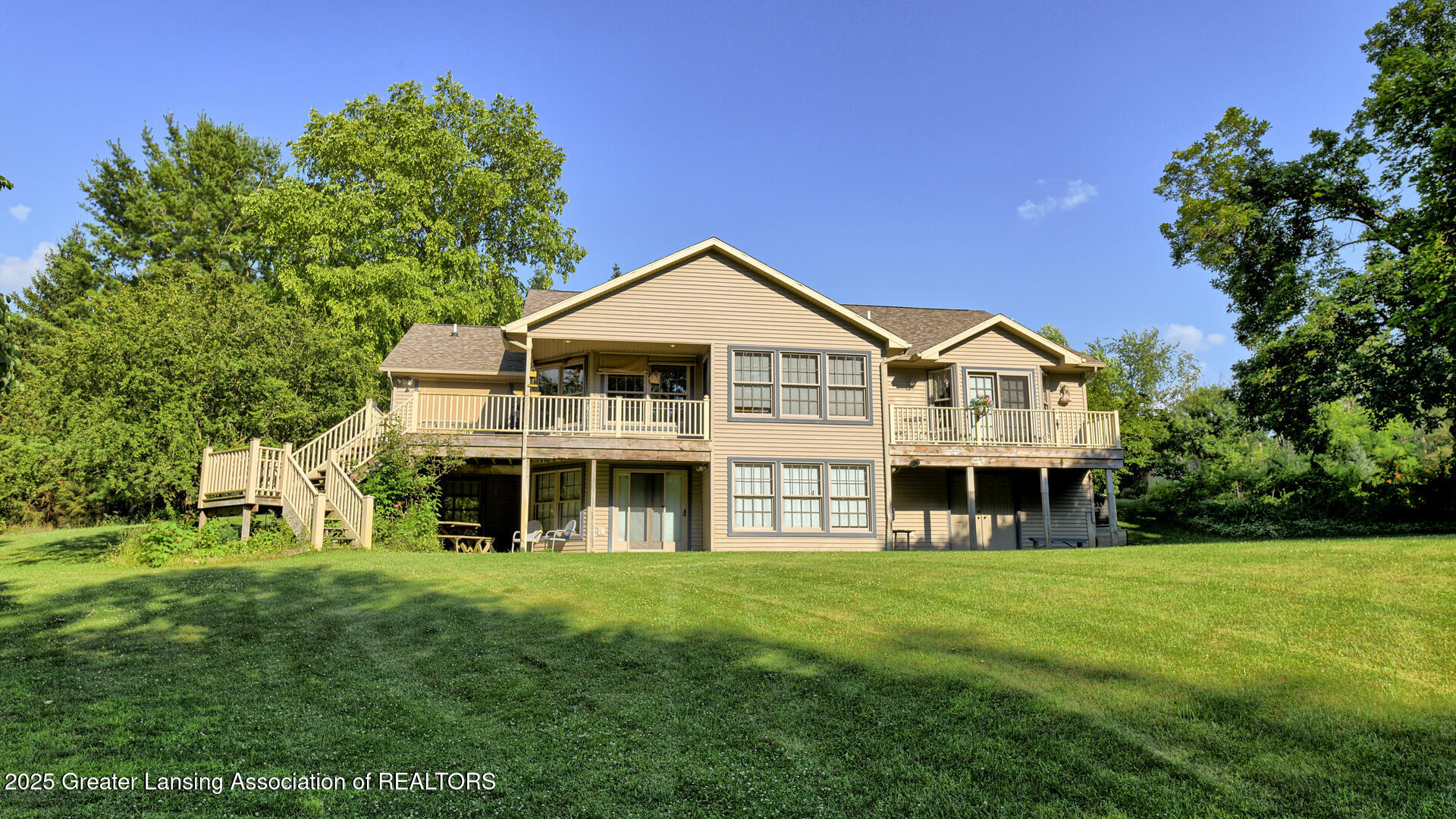Portland, Michigan, 48875, United States, 5 Bedrooms Bedrooms, ,4 BathroomsBathrooms,Residential,For Sale,2001536