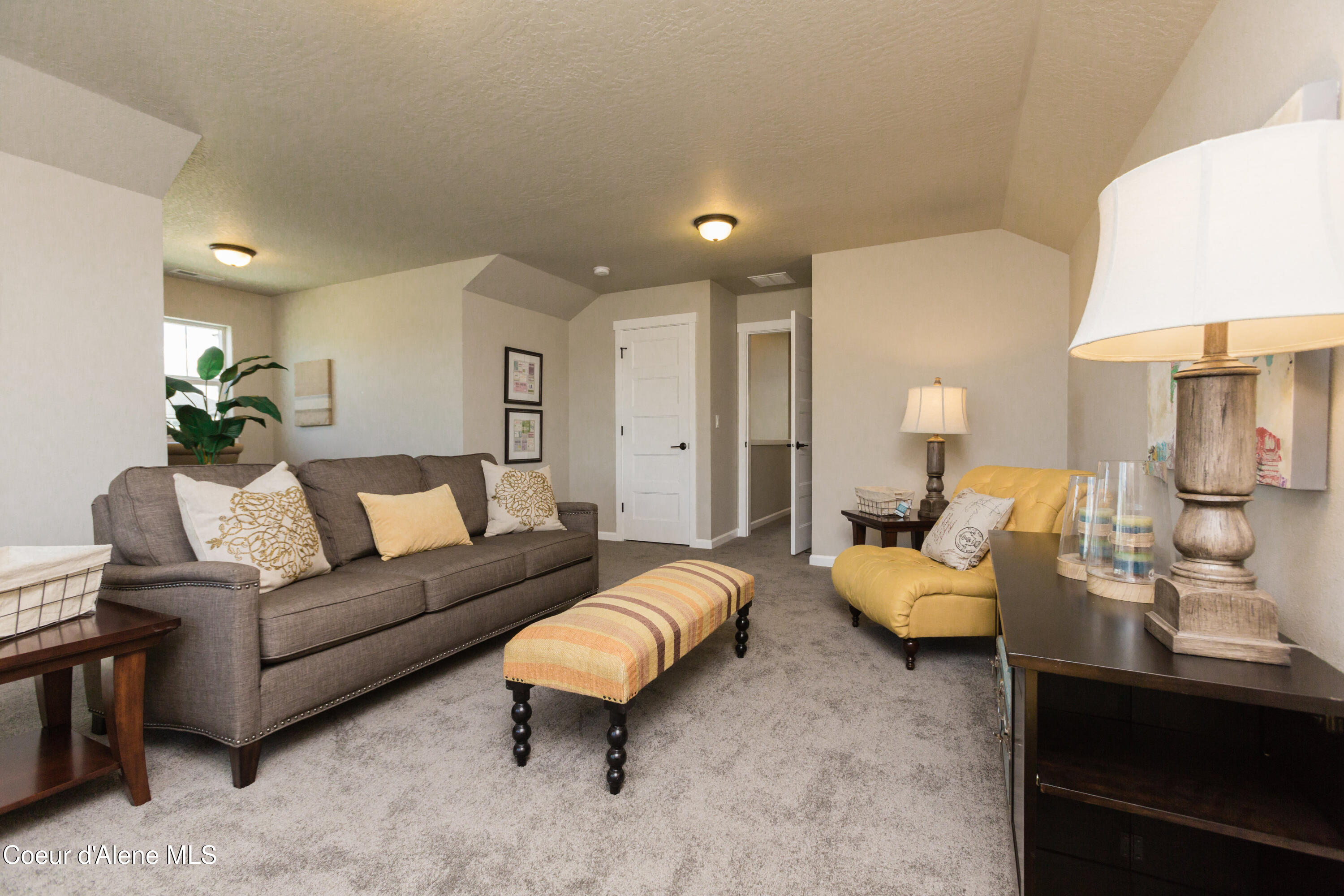 Post Falls, Idaho, 83854, United States, 4 Bedrooms Bedrooms, ,2 BathroomsBathrooms,Residential,For Sale,1942310